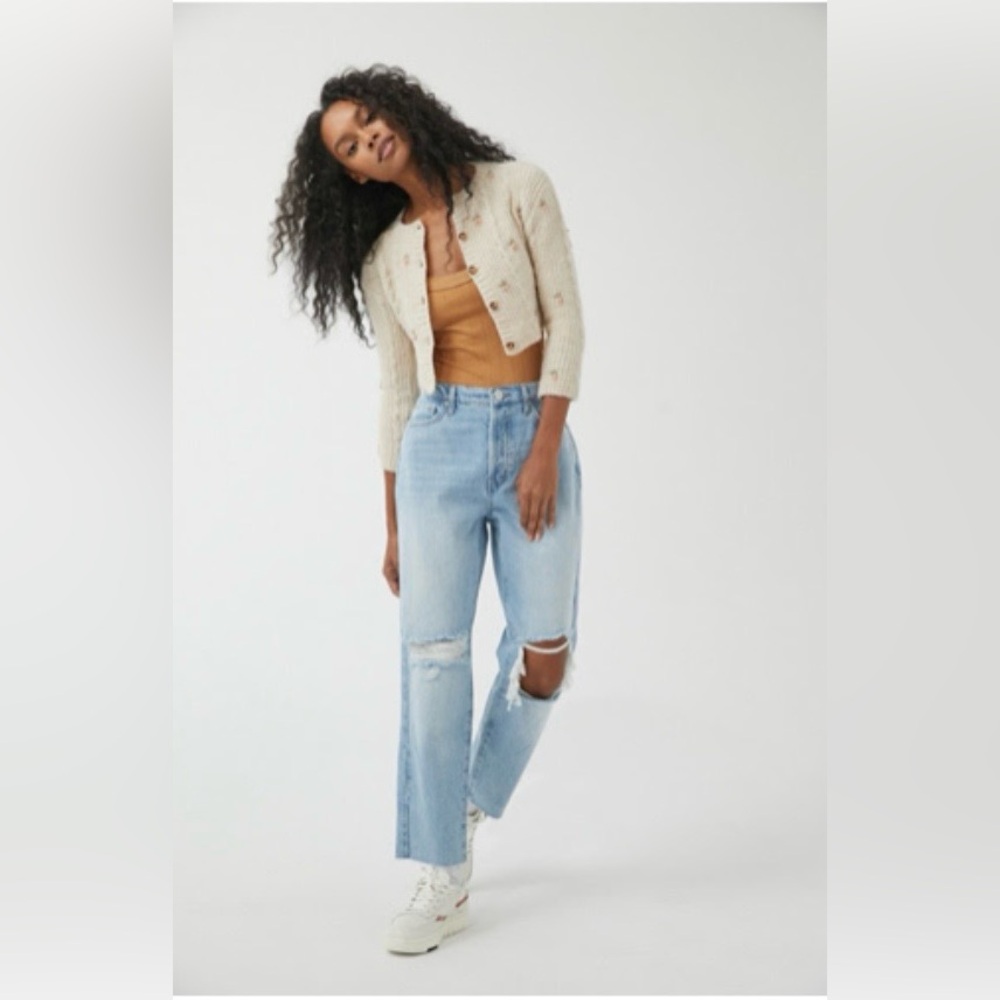 BDG High-Waisted Slim Straight Jean – Ripped Light Wash
